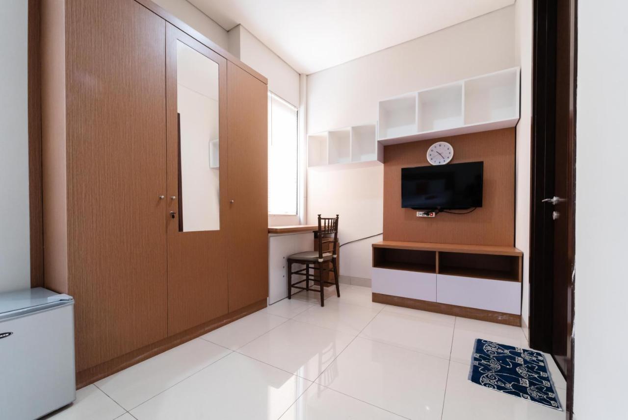 คูลคอสต์ เนียร์ อิอ้อนมอลล์ บีเอสดี Hotel Pagedangan ภายนอก รูปภาพ