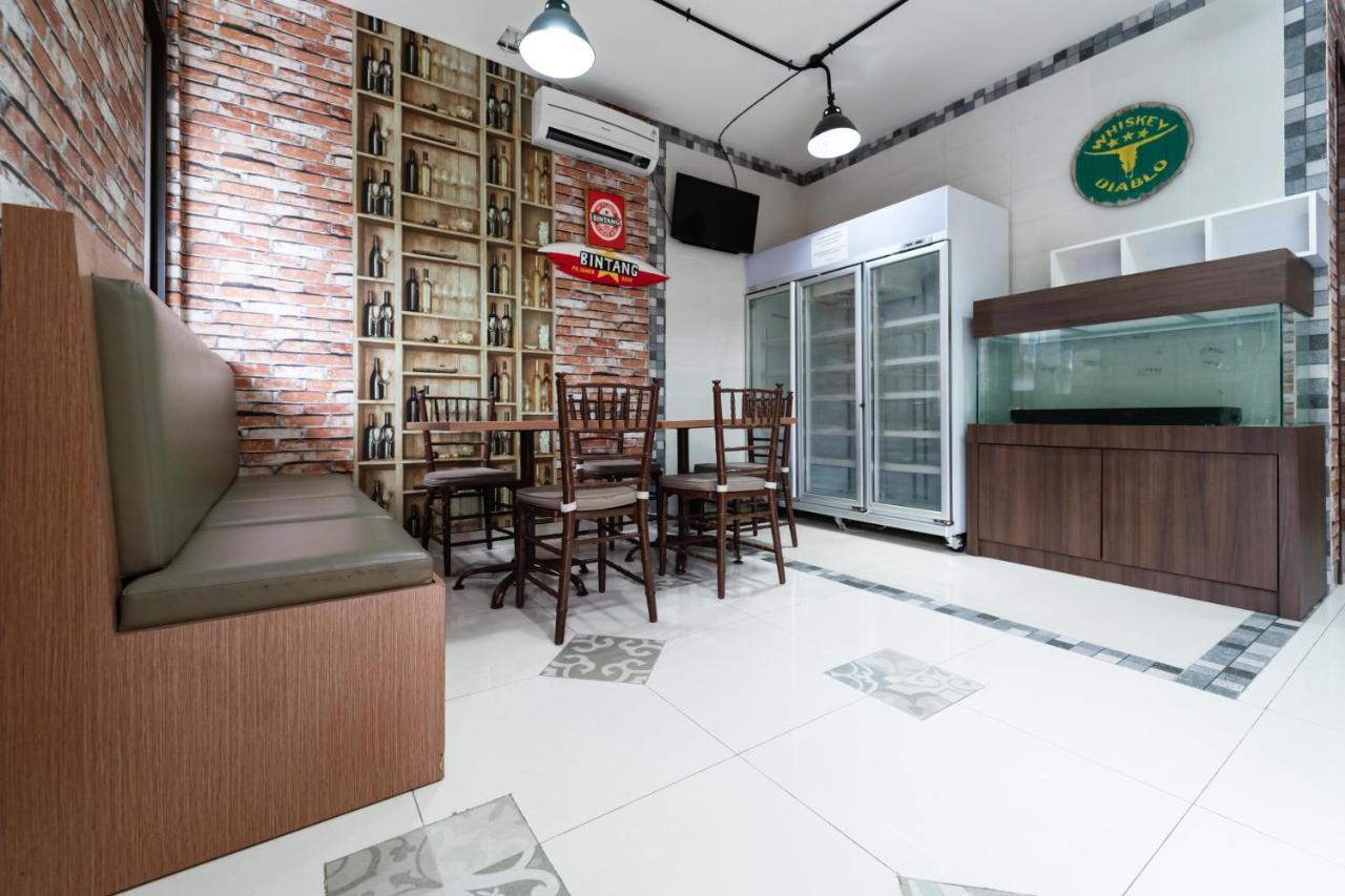 คูลคอสต์ เนียร์ อิอ้อนมอลล์ บีเอสดี Hotel Pagedangan ภายนอก รูปภาพ